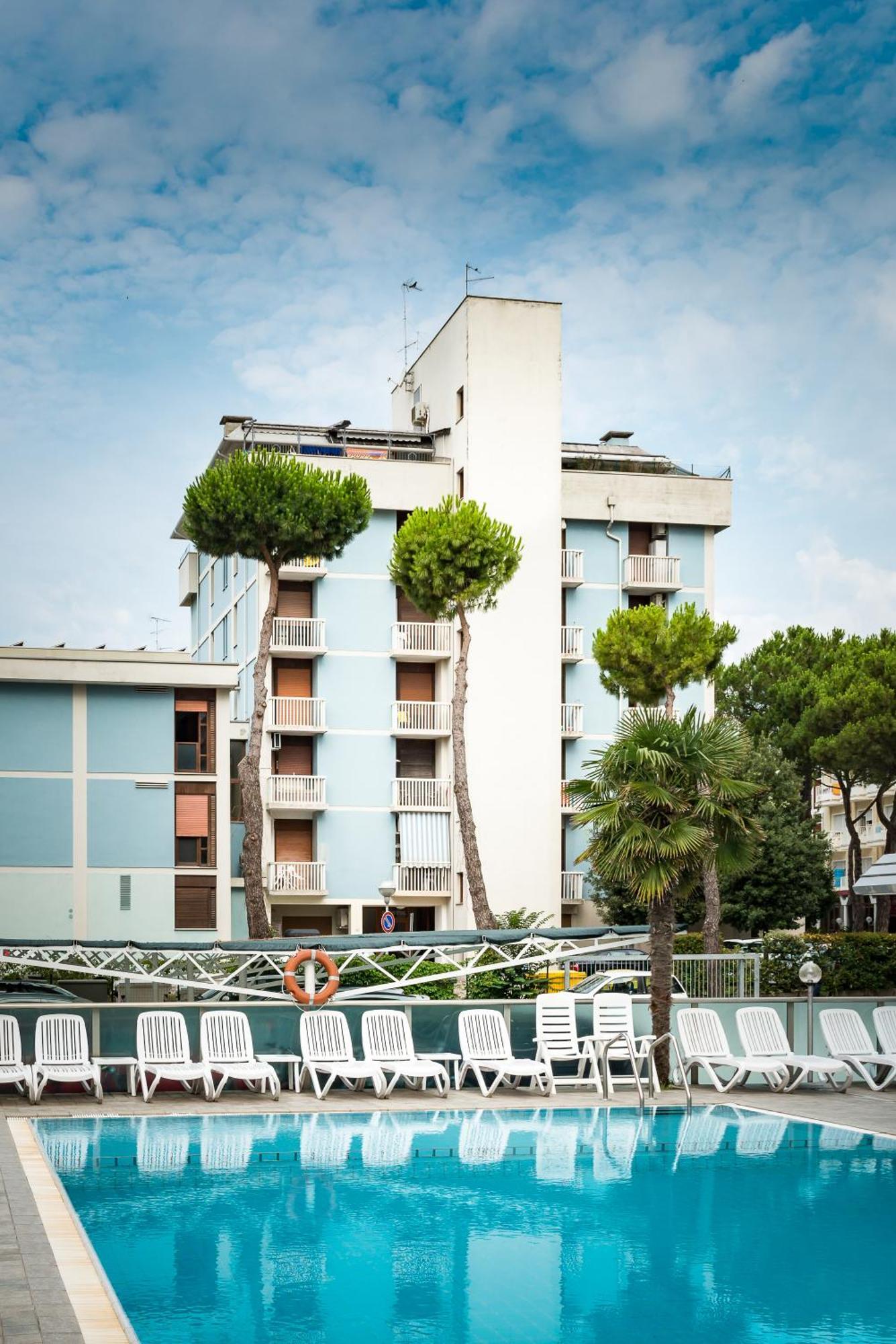 Residence Bristol Bibione Exteriör bild
